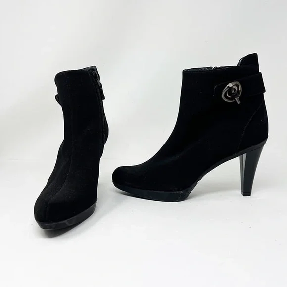 Stuart Weitzman Shoes Stuart Weitzman Black Goretex Neoprene